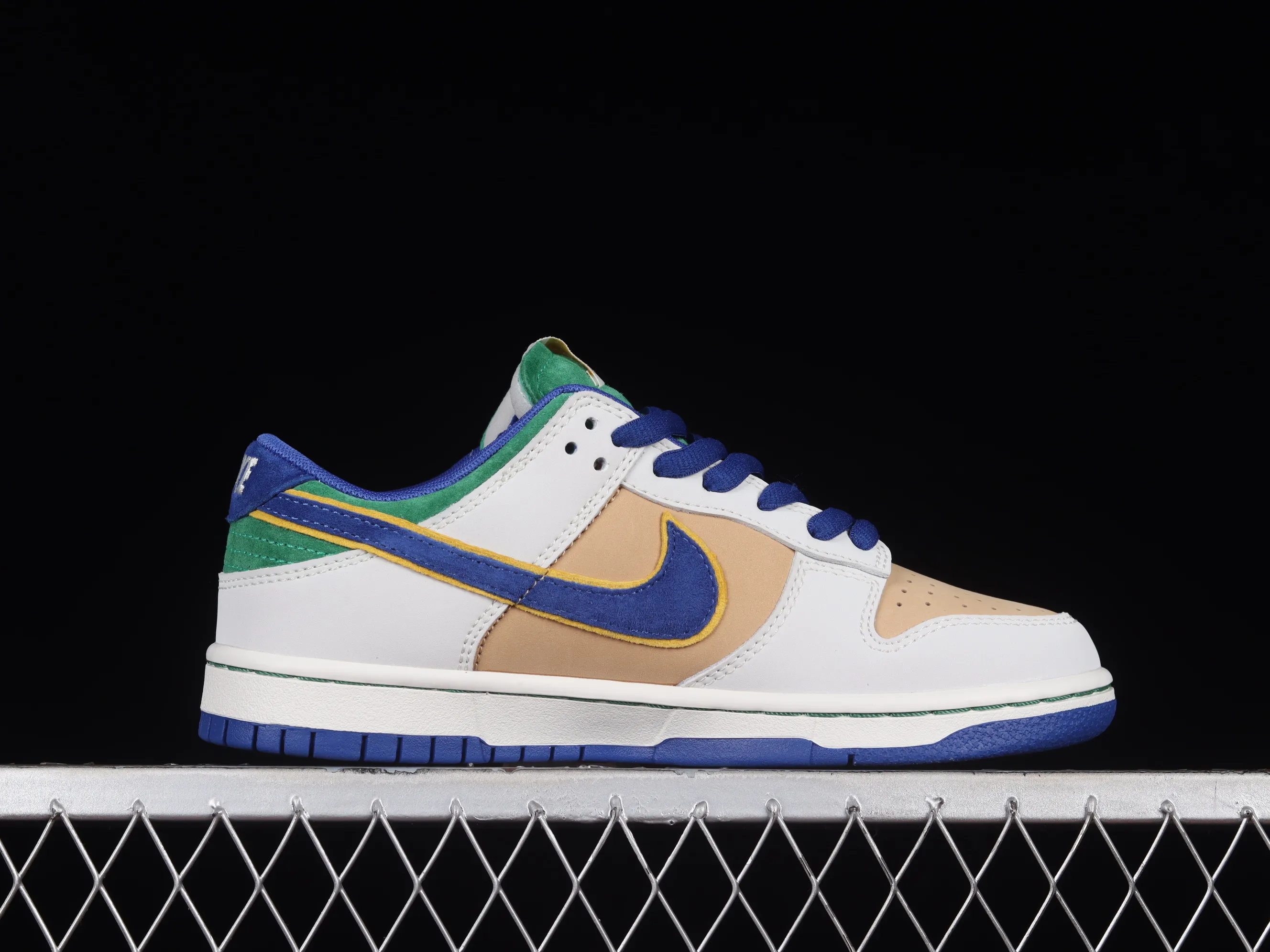 All Categories Nk SB Dunk Series Nk SB Dunk Low Low-top sneakers Nk SB Dunk Low Qatar World Cup themed SB low-top sports and leisure sneakers BR2022-884